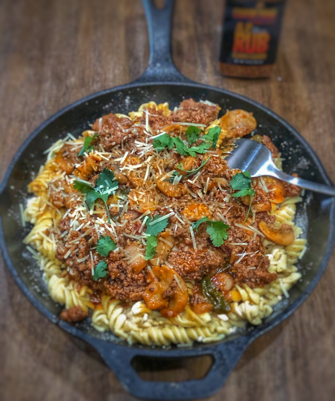 Rotini with ground beef and mushroom sauce