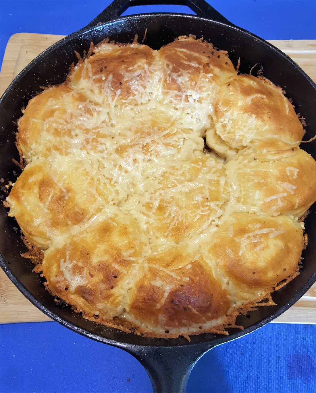 Cast Iron Garlic Parmesan Biscuits